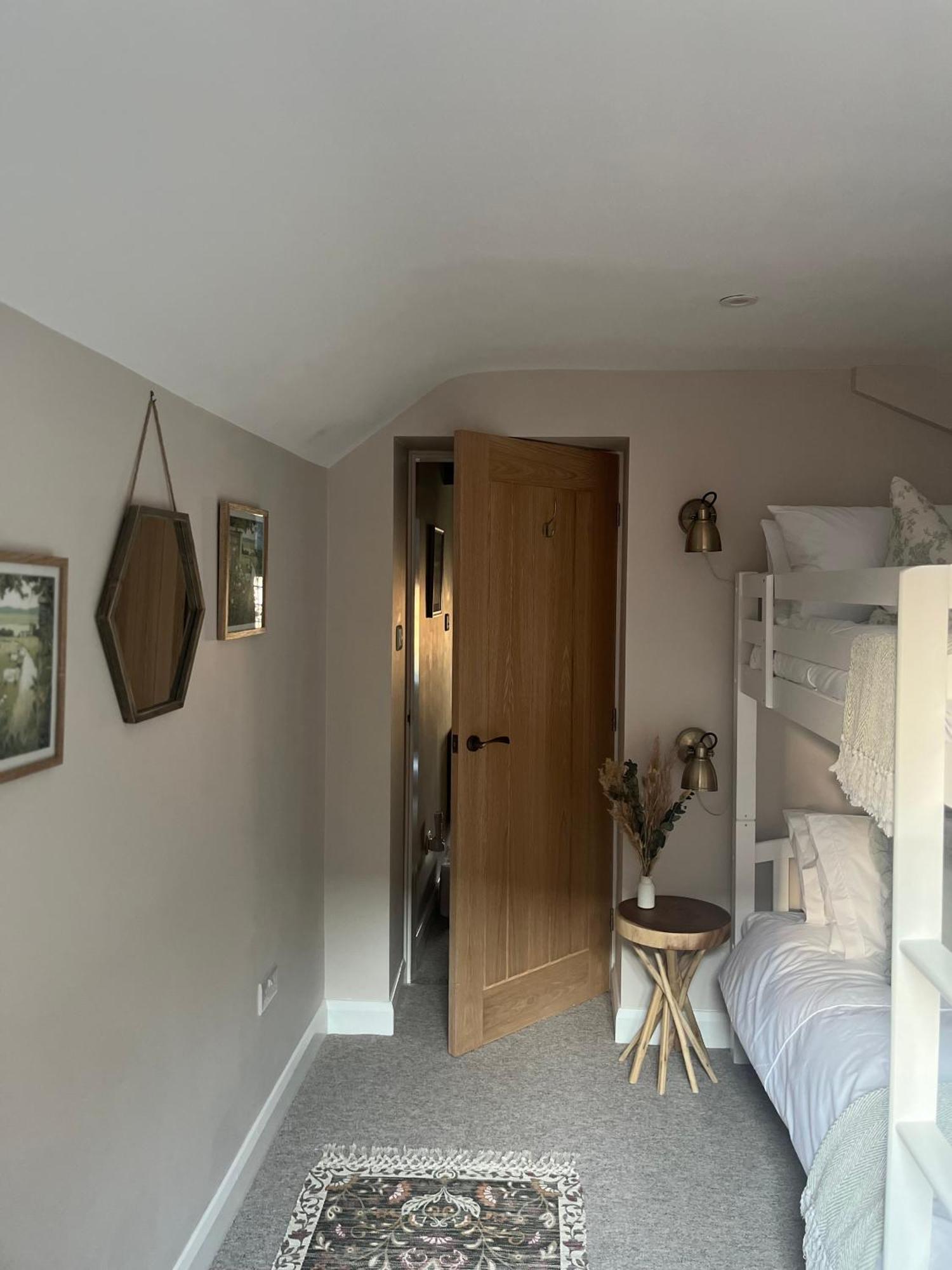 Posh Little Cottage Llangollen Ngoại thất bức ảnh