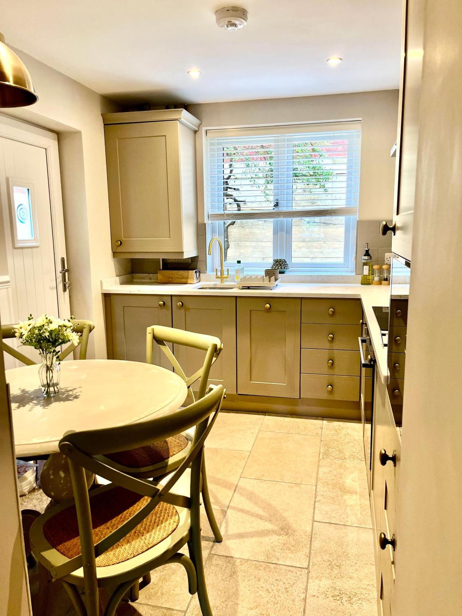 Posh Little Cottage Llangollen Ngoại thất bức ảnh